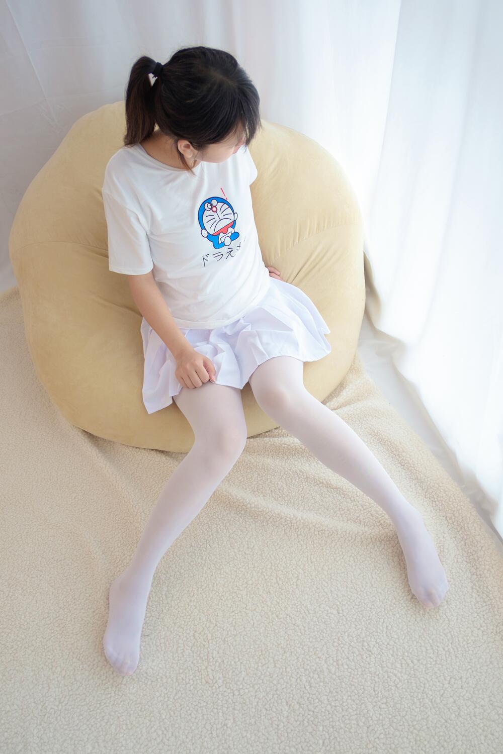 森萝财团 R15-006 [71P]-咪咪大车灯