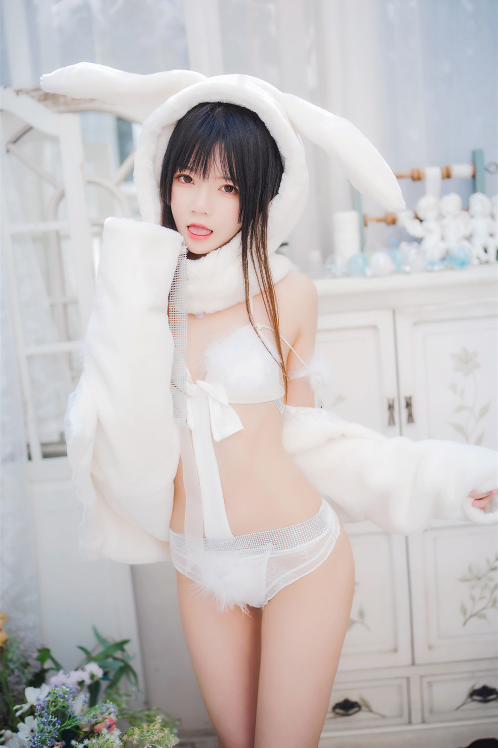 桜桃喵-小白兔02 [49P722MB]-咪咪大车灯