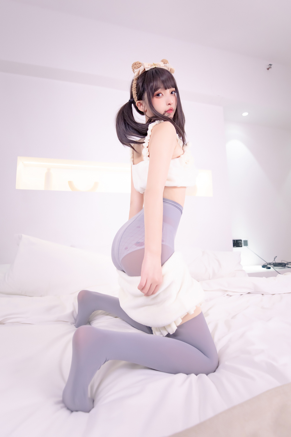 神楽坂真冬 – 草莓胖次 [75P186M]-咪咪大车灯