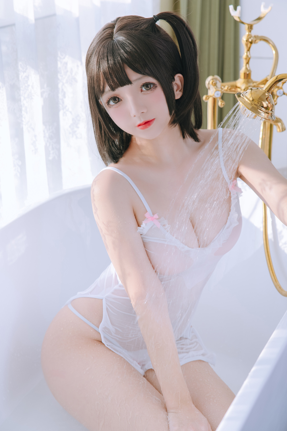 日奈娇 – 湿身小白裙 [97P1G]-咪咪大车灯