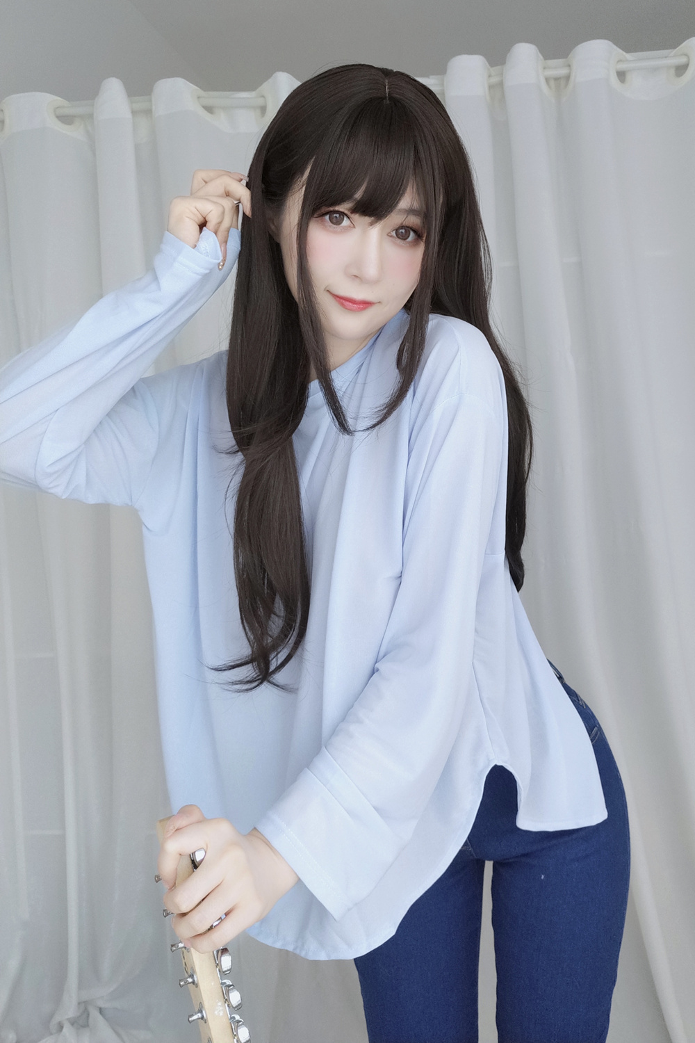白银81 – ギターの妹 [33P1V162M]-咪咪大车灯