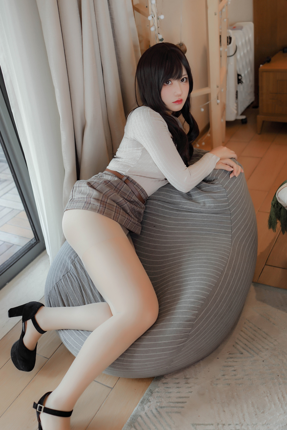 Nyako喵子 – 人妻本 [81P388M]-咪咪大车灯