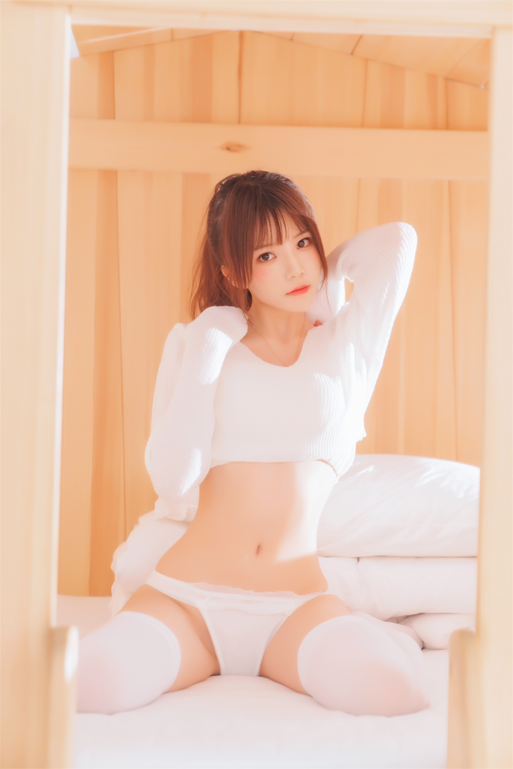 桜桃喵 VOL.052 [33P] 小白-咪咪大车灯