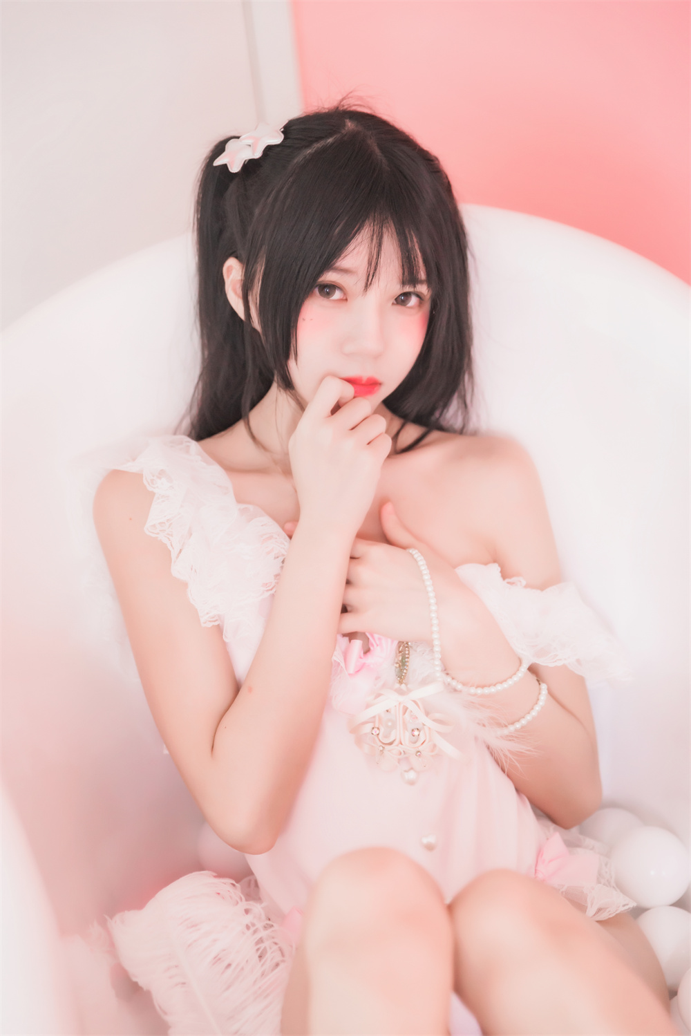 桜桃喵 VOL.038 [57P] 冬眠系列-粉色浴缸-咪咪大车灯