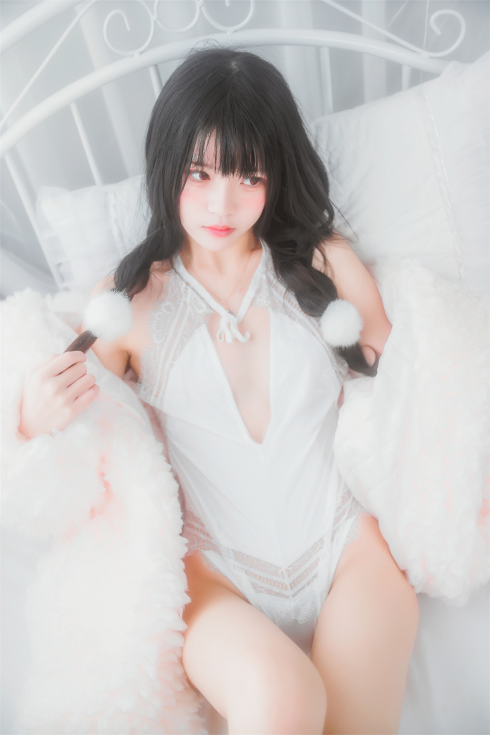 桜桃喵 VOL.037 [46P] 冬眠系列-纯白私房-咪咪大车灯