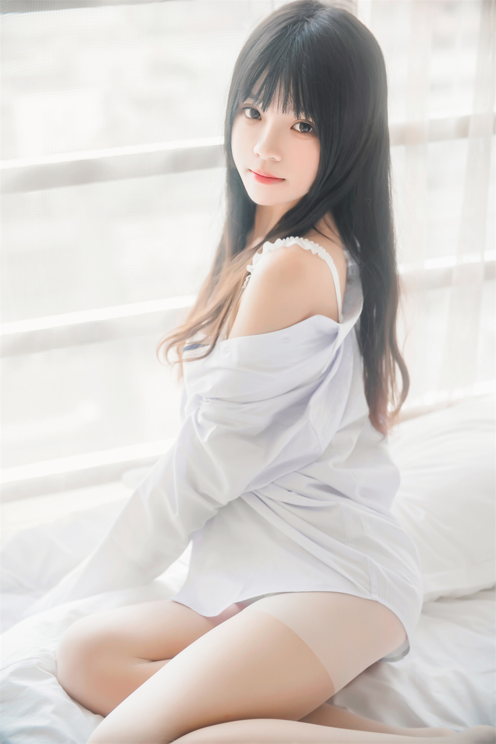 桜桃喵 VOL.002 [49P] 白衬衫散发-咪咪大车灯