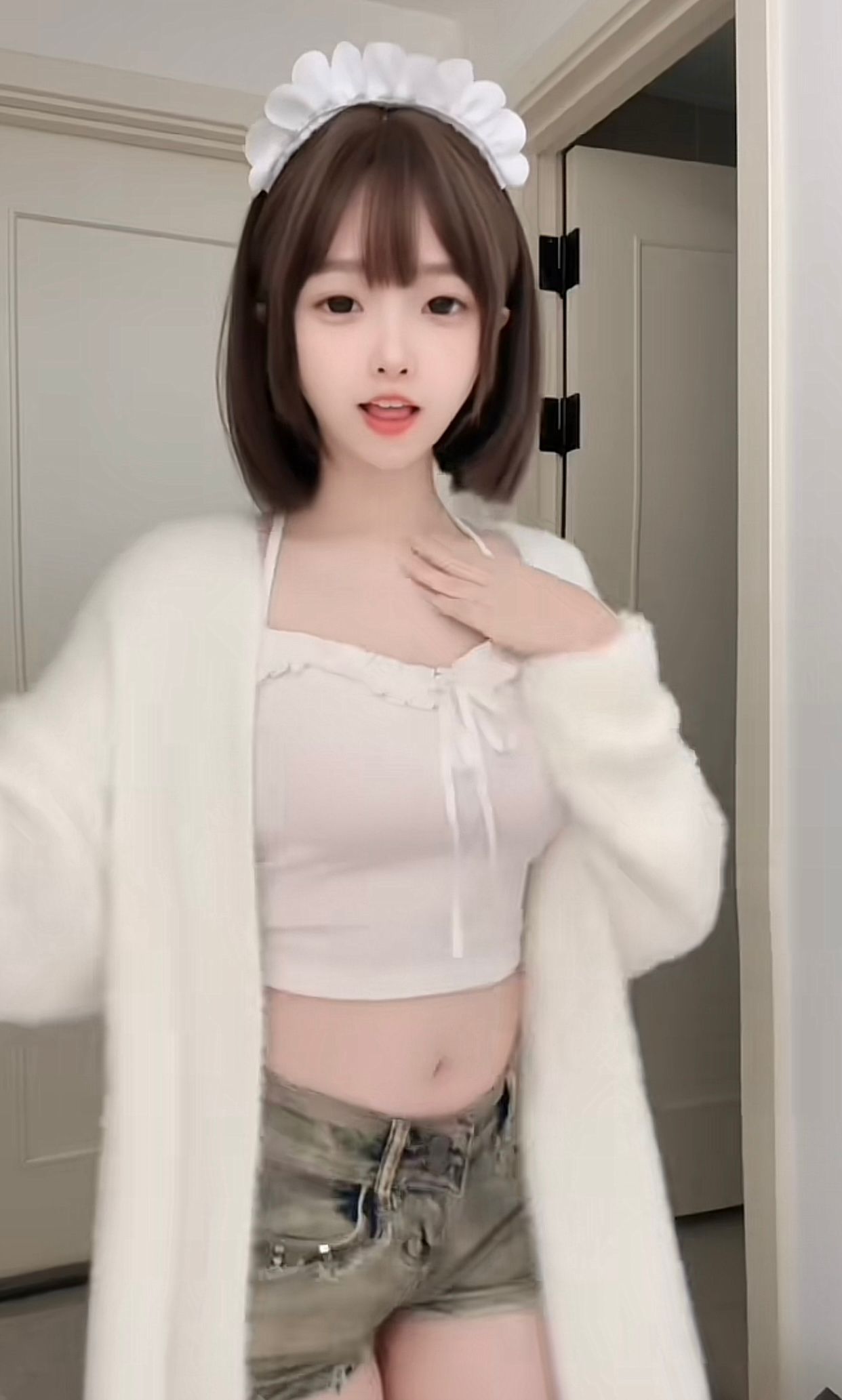 抖音 咬一口妃妃酱 微密圈合集[持续更新2026.04.30]-秀人网