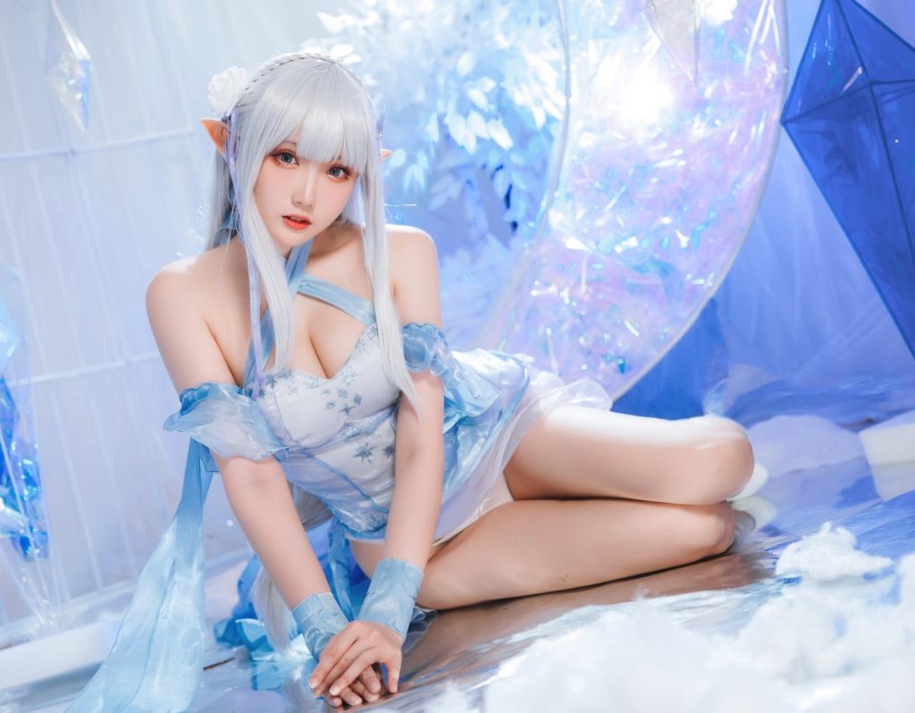 瓜希酱 – NO.49 爱蜜莉雅 水晶礼服【144M】-秀人网