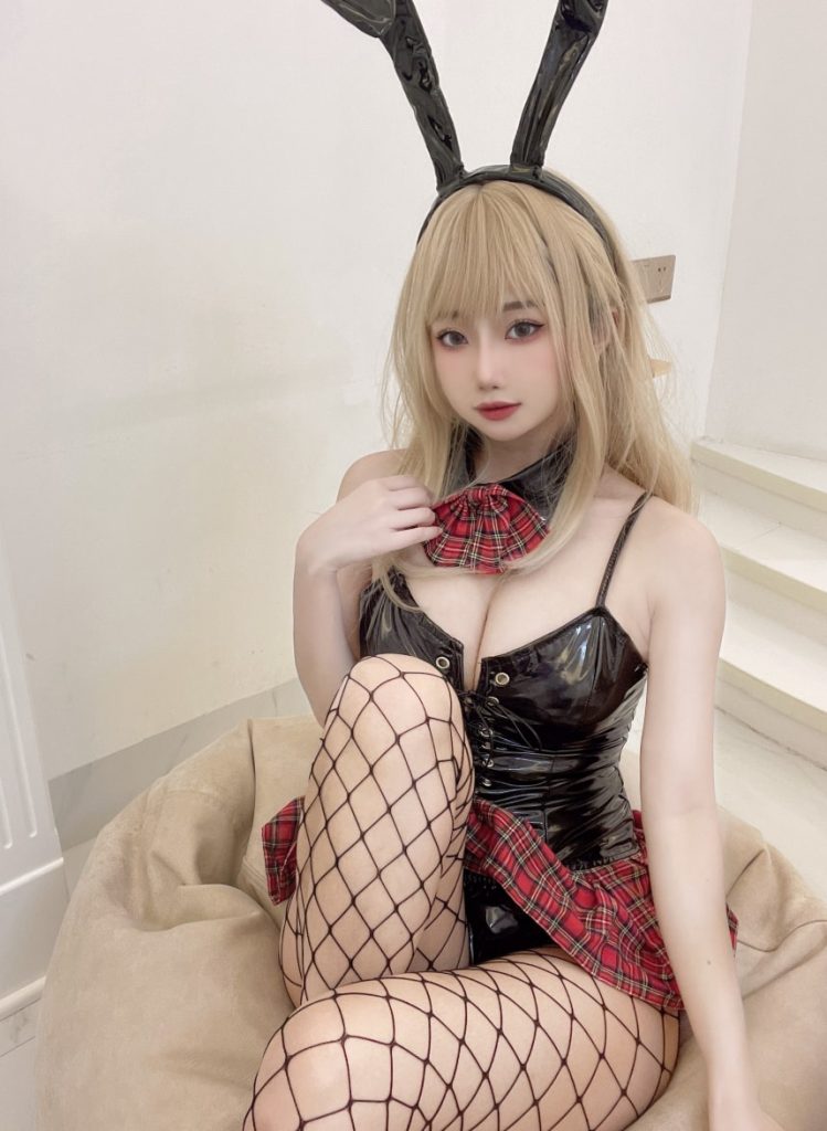鬼畜瑶在不在w – NO.63 纱网兔 [35P-104MB]-秀人网