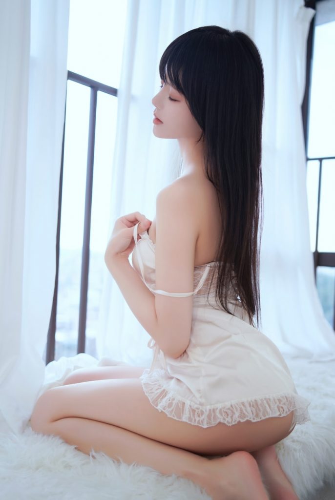 桜桃喵 NO.203 奶油盛宴【29P3V/2.63G】-秀人网