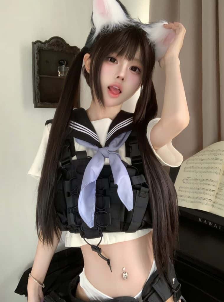 rua阮阮 – NO.15 战术自搭【18P/23M】-秀人网