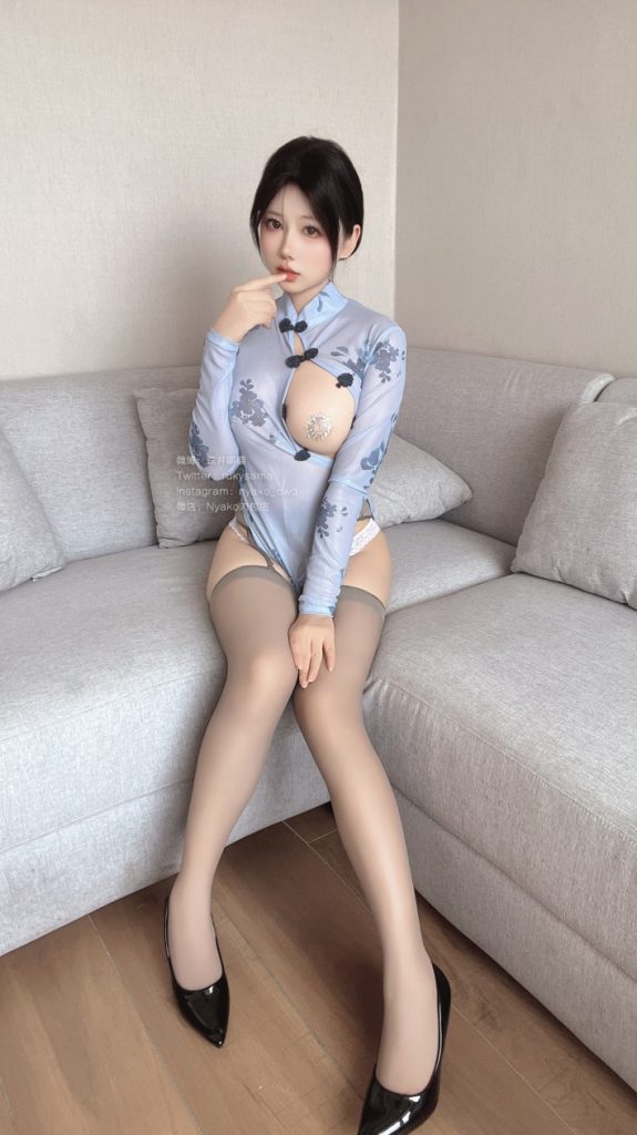 Nyako喵子 NO.073 自撮り31 灰丝旗袍 VIP
