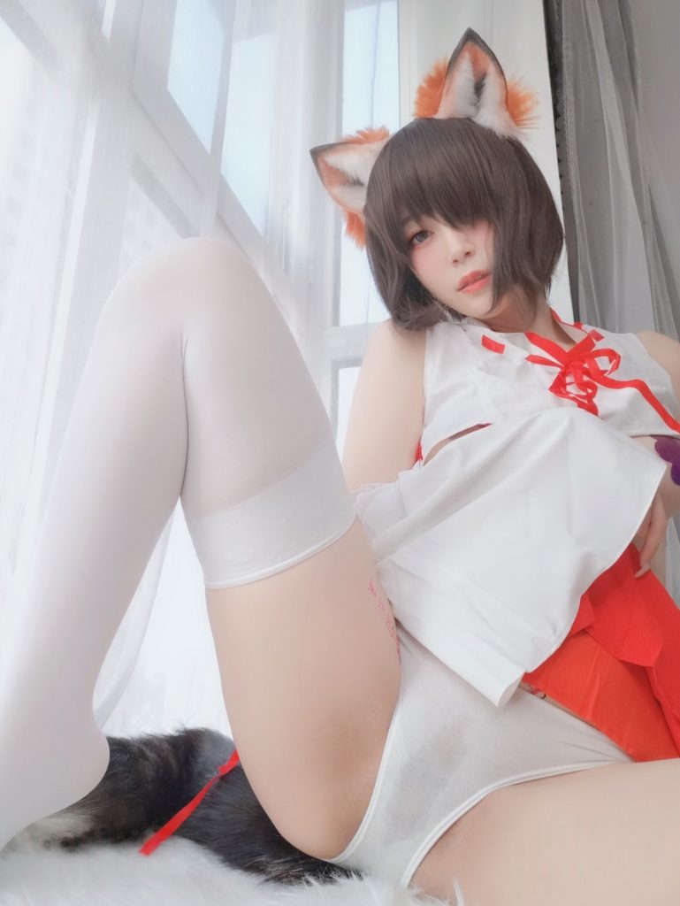 白银81 NO.140 神社小狐狸[93P7V-596MB]VIP-秀人网