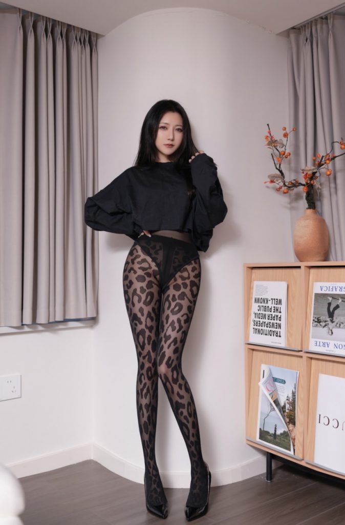 鱼子酱Fish NO.236 性感的丝【122P/817M】-秀人网