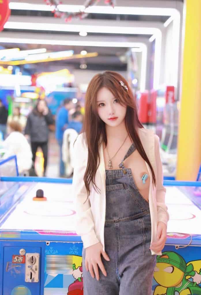 小薯条nienie NO.8087【1P/781M】-秀人网